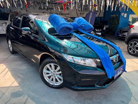 HONDA CIVIC 1.8 LXS 16V FLEX 4P AUTOMÁTICO HONDA CIVIC 1.8 LXS 16V FLEX 4P AUTOMÁTICO